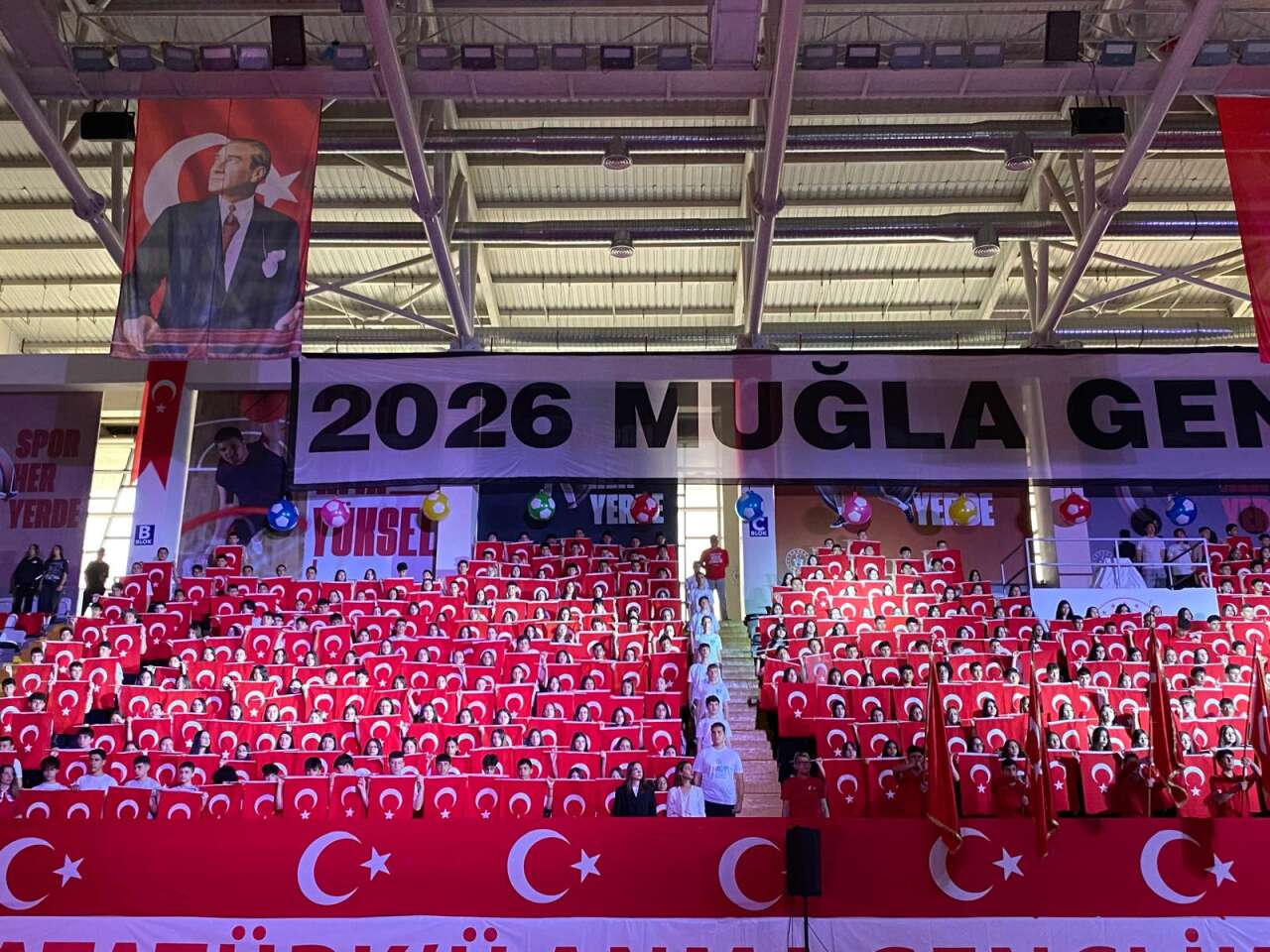 Menteşe’de 19 Mayıs Coşkusu: Gösteriler Büyük Alkış Topladı 13